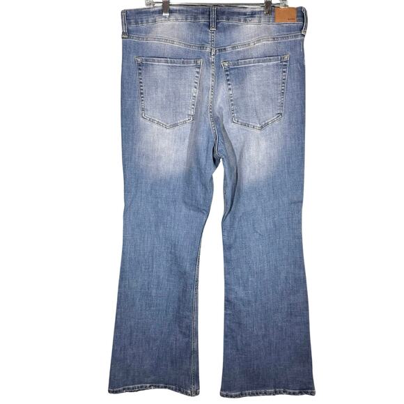151. AERO NWT Aéropostale High Rise Flare Stretch Size 16R Jeans - Picture 2 of 11